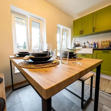 Stylische Zentrale Mit Kueche Und Parkplatz In Seitenstraße Deggendorf