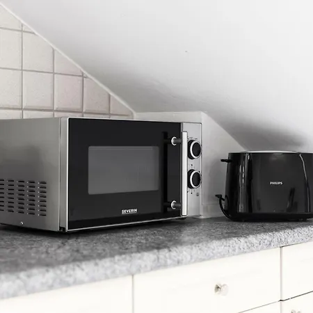 Kuelhome - Stylische Zentrale Mit Kueche Und Parkplatz In Seitenstraße Deggendorf