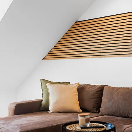 Kuelhome - Stylische Zentrale Mit Kueche Und Parkplatz In Seitenstraße *
